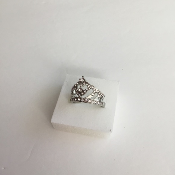 CROWN 👑 SILVER RING - Picture 7 of 8